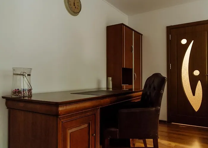 Old Town Historic With Backyard Mini Park * Bukurešť