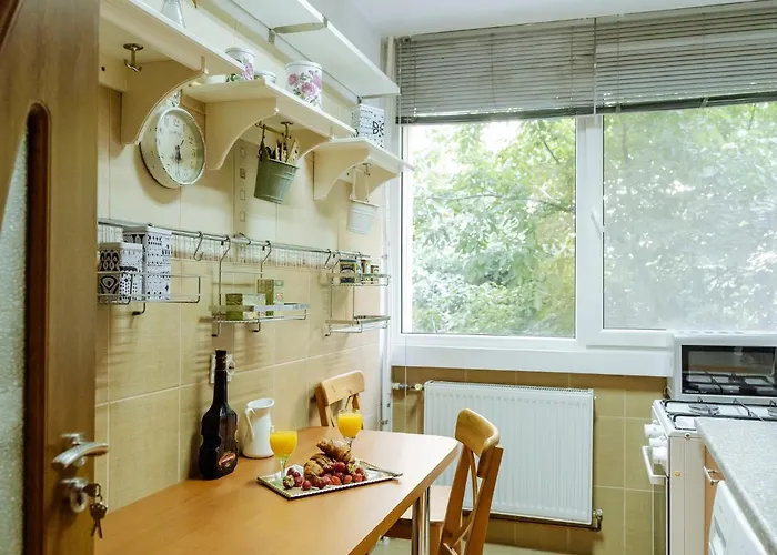 Old Town Historic With Backyard Mini Park Apartmán Bukurešť