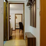 Old Town Historic With Backyard Mini Park Apartment Bucharest