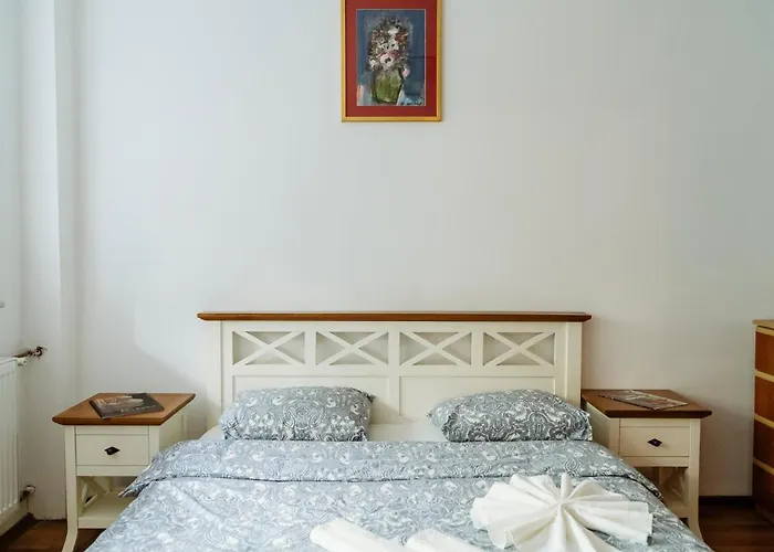 Old Town Historic With Backyard Mini Park Appartement *
