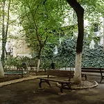 Old Town Historic With Backyard Mini Park Lägenhet Bukarest