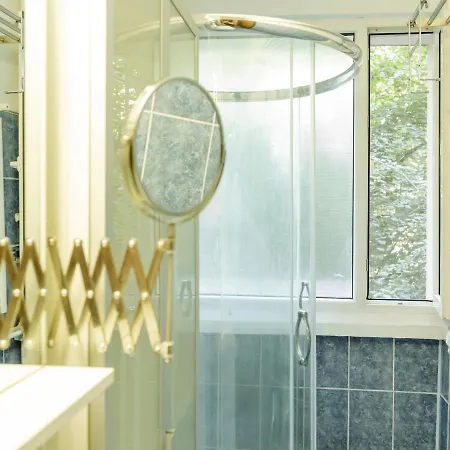 Old Town Historic With Backyard Mini Park Apartament